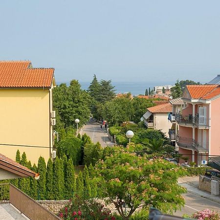 Apartman Adria Малинска Екстериор снимка