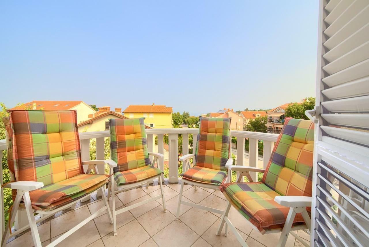 Apartman Adria Малинска Екстериор снимка